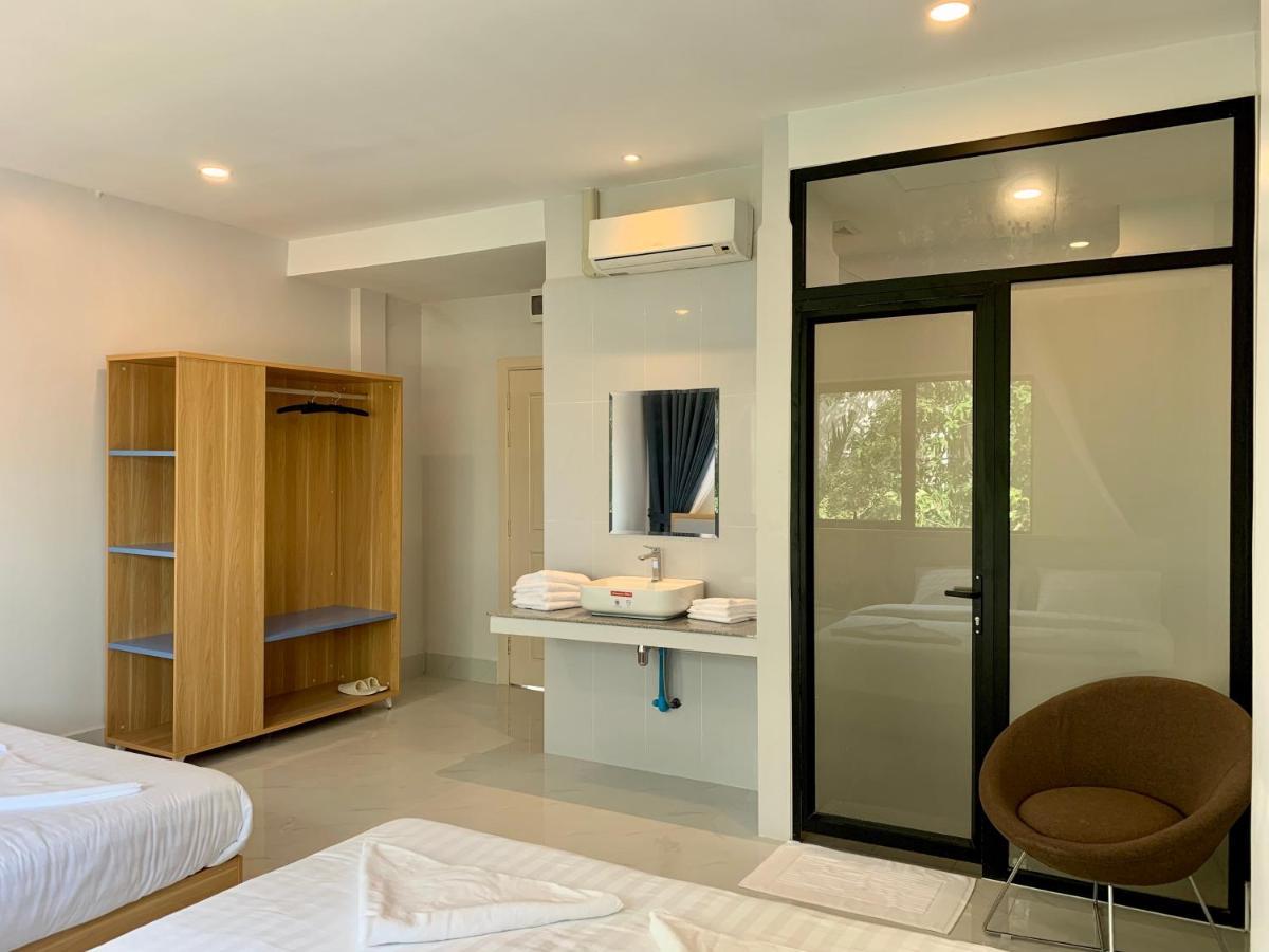 Nico'S Hotel And Skybar Siem Reap Buitenkant foto