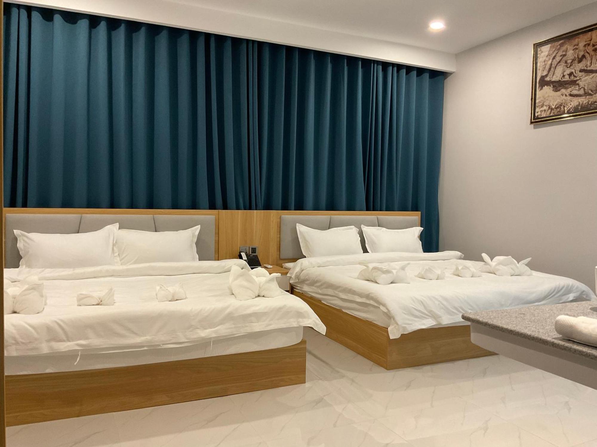 Nico'S Hotel And Skybar Siem Reap Buitenkant foto
