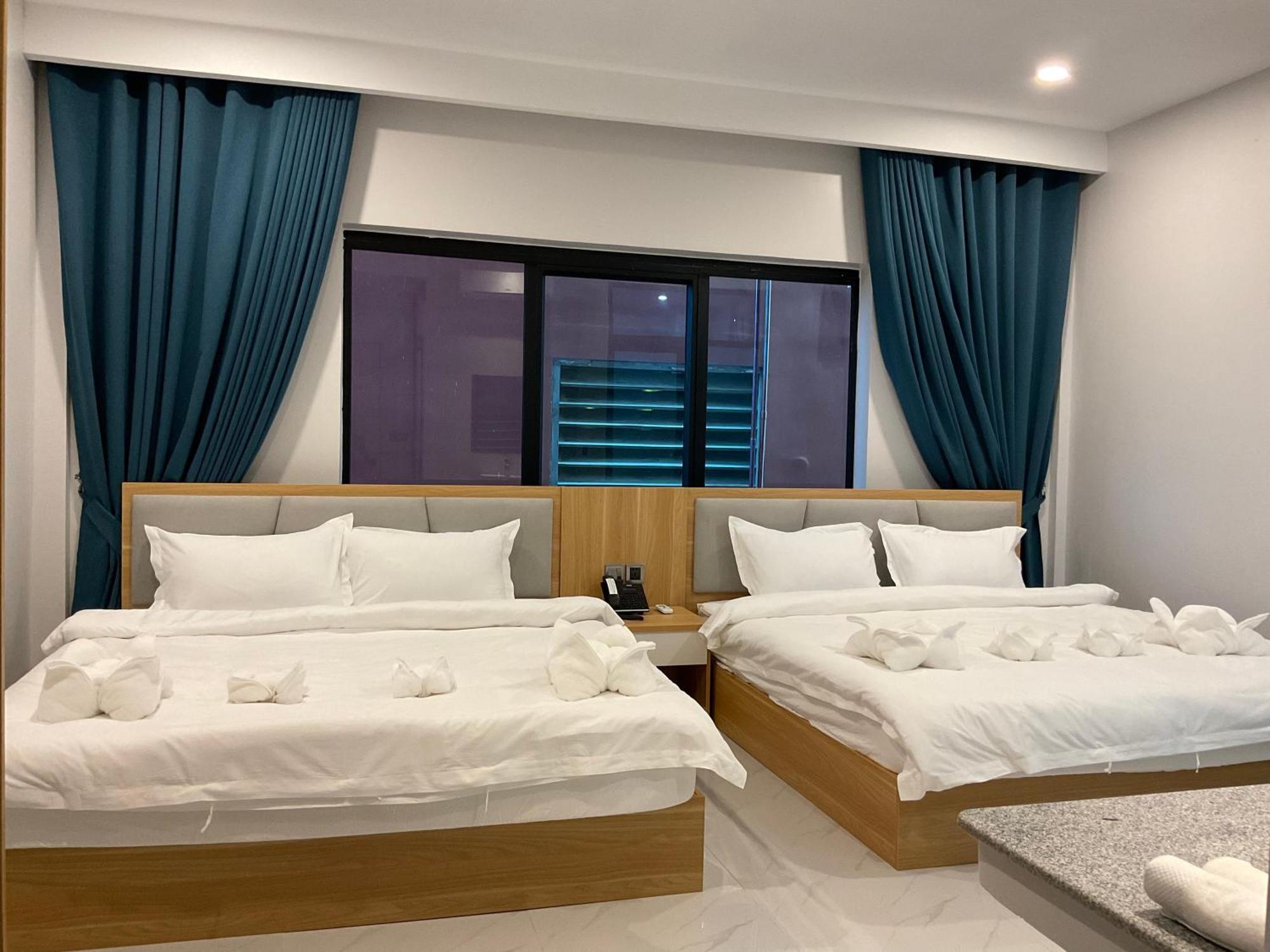 Nico'S Hotel And Skybar Siem Reap Buitenkant foto
