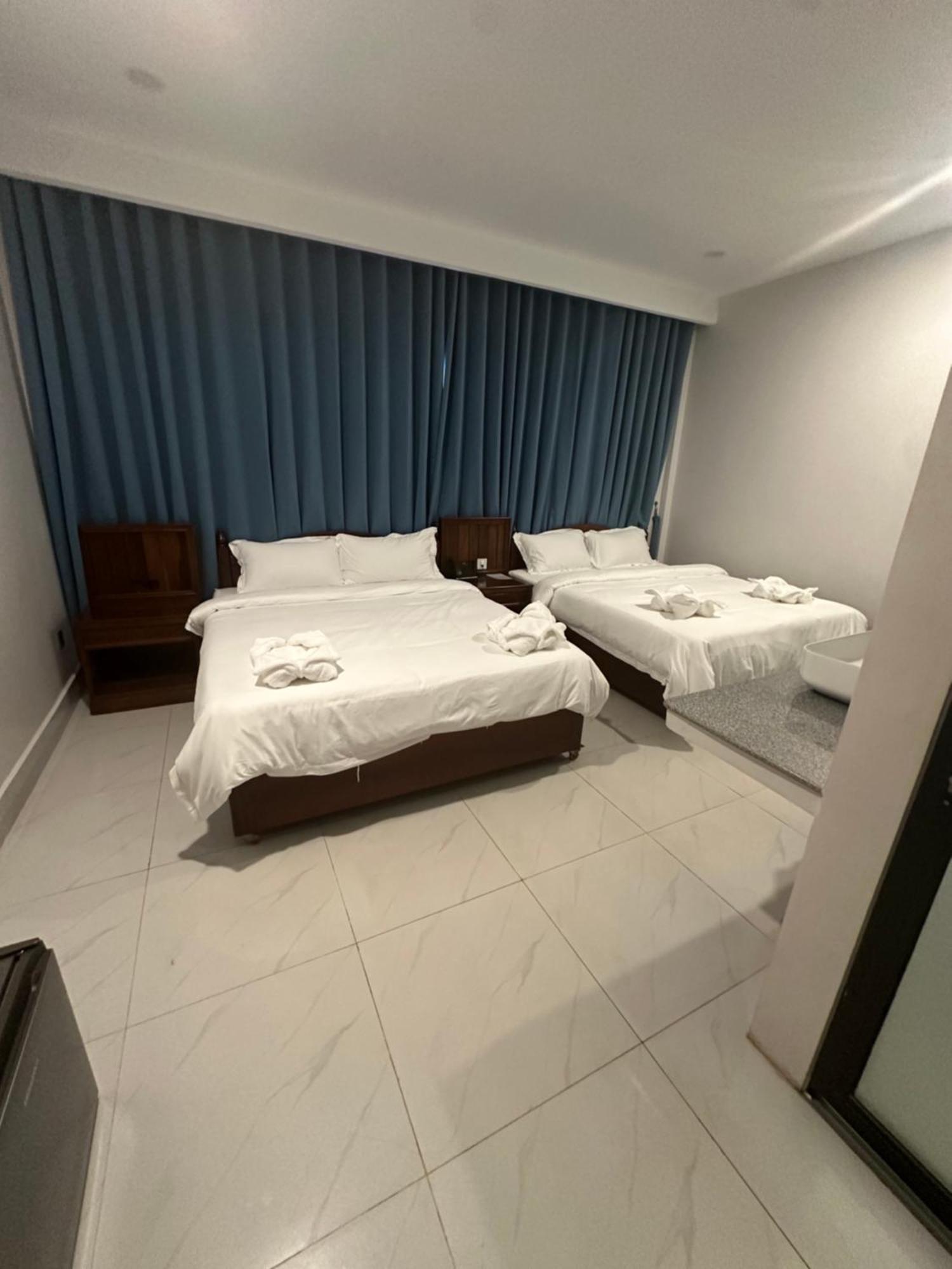 Nico'S Hotel And Skybar Siem Reap Buitenkant foto